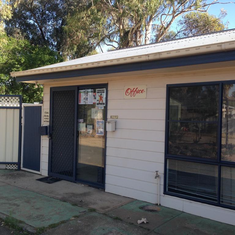Newell Hwy Caravan Park Parkes Eksteriør bilde