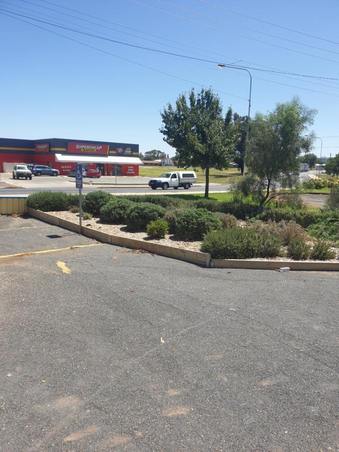 Newell Hwy Caravan Park Parkes Eksteriør bilde